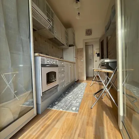 Apartment Demy House *